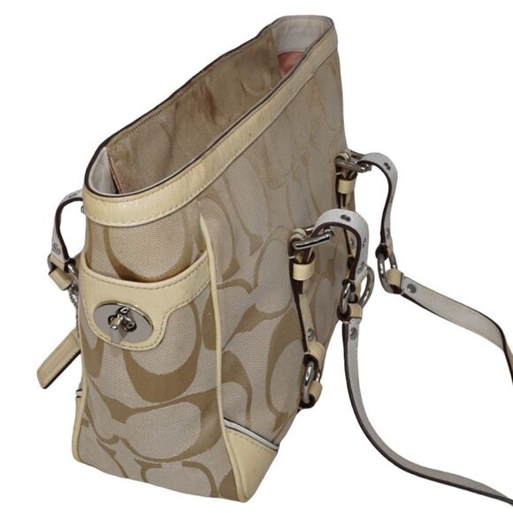 Coach Signature Gallery Tote in Cream / Tan, F17087 - Picture 4 of 15